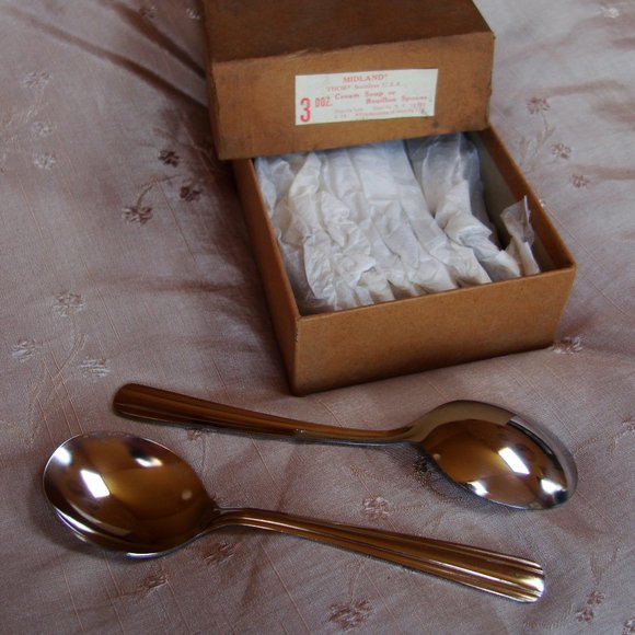 NEW Vintage ONEIDA Thor Set 36 MIDLAND Discontinued BOUILLON SPOONS - Picture 1 of 4